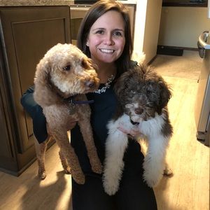 Meet your Posher, Jennifer